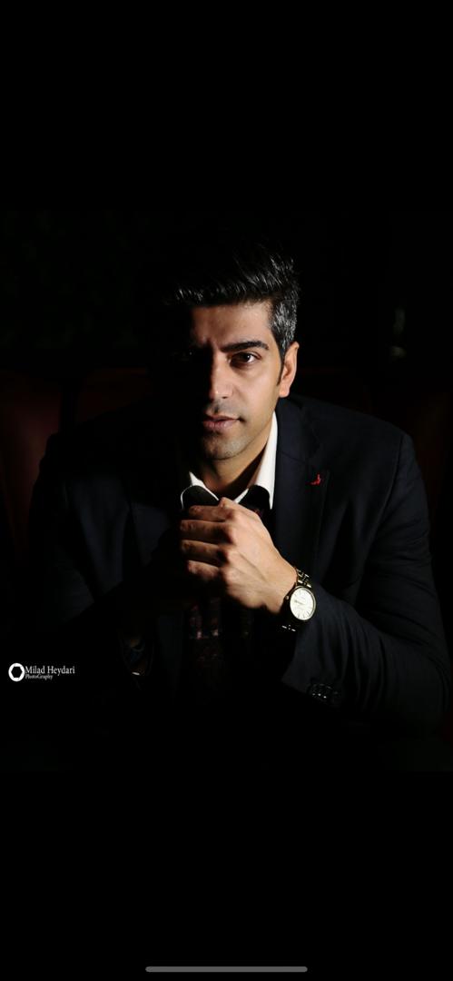 فرهاد حاتمی